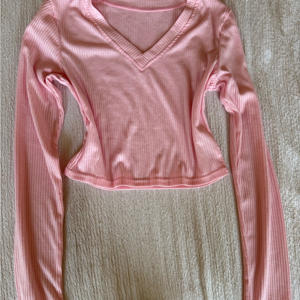 SHEIN Pink Ribbed V-Neck Long Sleeve Crop Top
